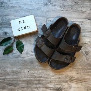 Tan/ brown authentic Birkenstocks
